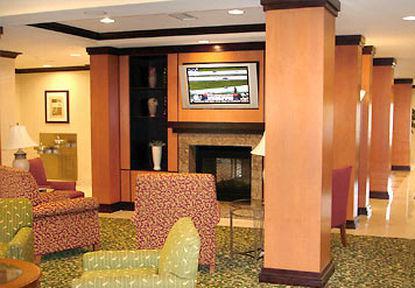 Fairfield Inn & Suites Worcester Обърн Интериор снимка