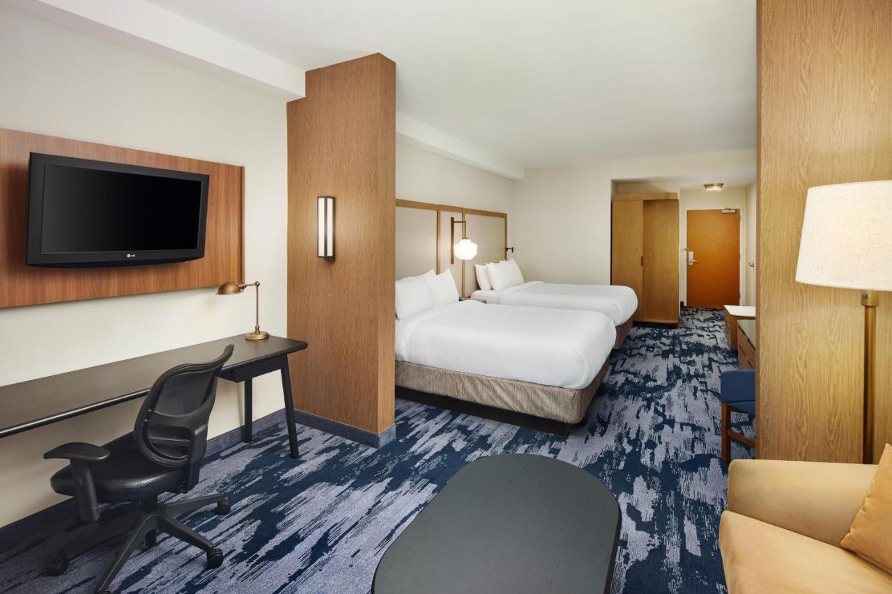 Fairfield Inn & Suites Worcester Обърн Екстериор снимка